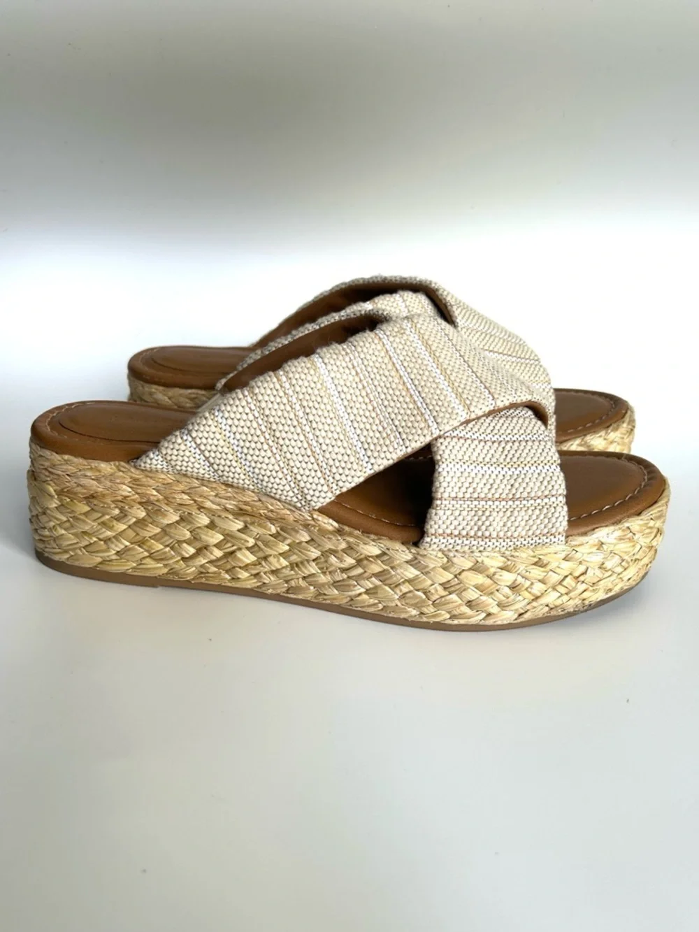 Universal Thread Desi Woven Crisscross Platform Slide Sandals - Cream